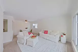 1934 Pinetree Dr, Trenton, MI 48183 - Photo 3