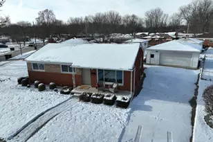 1934 Pinetree Dr, Trenton, MI 48183 - Photo 69