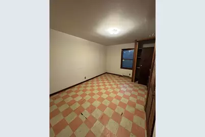 15307 Shiawassee Drive, Byron, MI 48418 - Photo 7