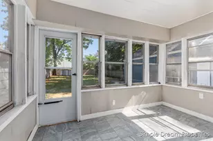 1528 Alpine Ave NW, Grand Rapids, MI 49504 - Photo 13