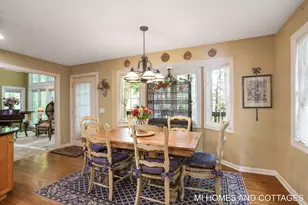 6393 Hidden Ponds Dr, Holland, MI 49423 - Photo 11