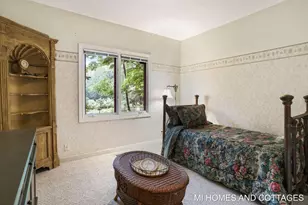 6393 Hidden Ponds Dr, Holland, MI 49423 - Photo 31