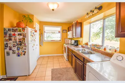 1032 S Snow Prairie Road, Bronson, MI 49028 - Photo 7