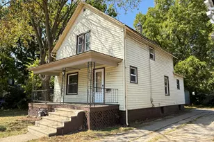 723 Capital Ave NE, Battle Creek, MI 49017 - Photo 3