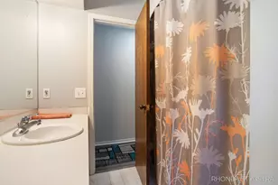 575 Pineview Dr, Holland, MI 49424 - Photo 31