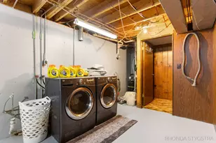 575 Pineview Dr, Holland, MI 49424 - Photo 43