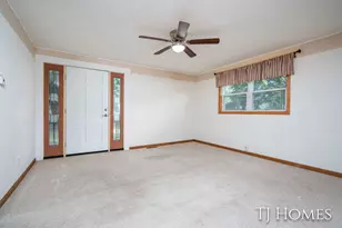 219 Alpine St, Wayland, MI 49348 - Photo 7