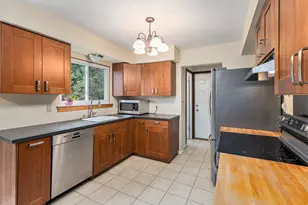 535 S Hubbard St, Westland, MI 48186 - Photo 7