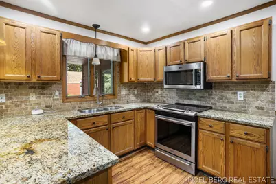15843 Brucker Street, Grand Haven, MI 49417 - Photo 11