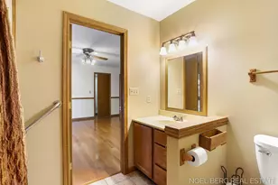 15843 Brucker St, Grand Haven, MI 49417 - Photo 25