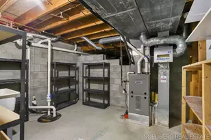 15843 Brucker St, Grand Haven, MI 49417 - Photo 41