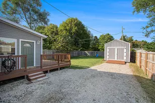 317 Elizabeth St, Buchanan, MI 49107 - Photo 3