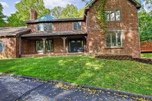 27155 Drake Rd, Farmington Hills, MI 48331 - Photo 3