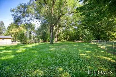 8966 Holton-Duck Lake Road, Holton, MI 49425 - Photo 37