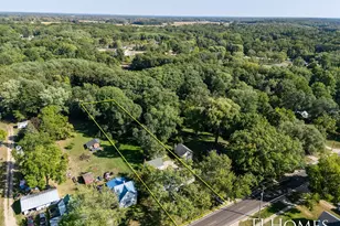 8966 Holton-Duck Lake Rd, Holton, MI 49425 - Photo 31