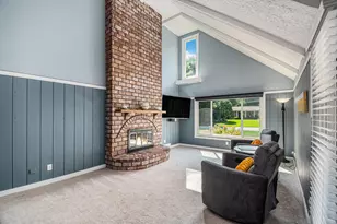 6950 Meadowcreek Dr, Hudsonville, MI 49426 - Photo 7