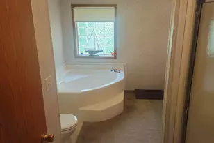 6530 Van Dam Ave, Hudsonville, MI 49426 - Photo 9