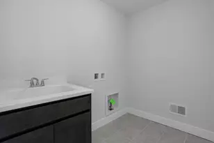 359 Amelia Cir, South Lyon, MI 48178 - Photo 33