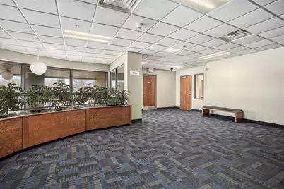 2845 Capital Avenue SW #201, Battle Creek, MI 49015 - Photo 5