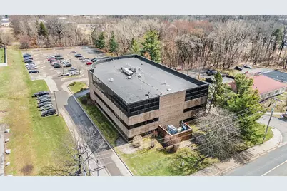 2845 Capital Avenue SW #201, Battle Creek, MI 49015 - Photo 3