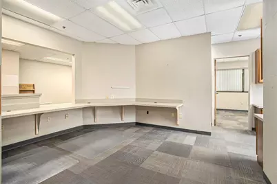 2845 Capital Avenue SW #201, Battle Creek, MI 49015 - Photo 7