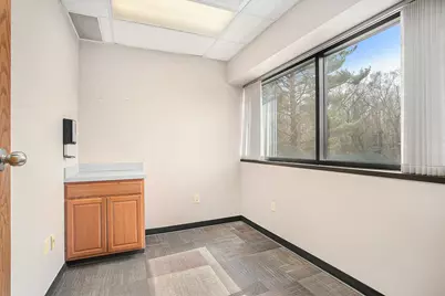 2845 Capital Avenue SW #201, Battle Creek, MI 49015 - Photo 11