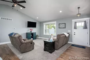 21909 Hilltop Cir, Stanwood, MI 49346 - Photo 11