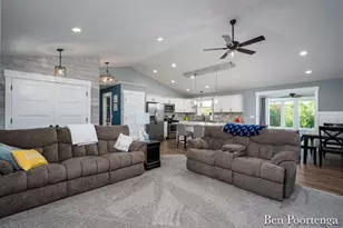 21909 Hilltop Cir, Stanwood, MI 49346 - Photo 13