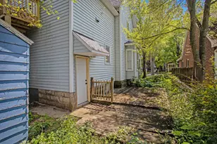 923 Stockbridge Ave, Kalamazoo, MI 49001 - Photo 33