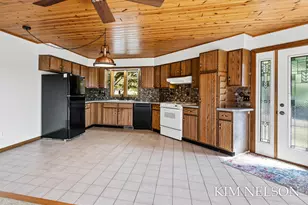 925 S Lake St, Whitehall, MI 49461 - Photo 19