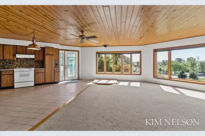 925 S Lake Street, Whitehall, MI 49461 - Photo 21