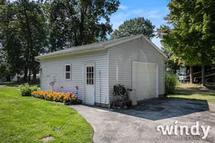 6206 Paw Paw Lake Rd, Coloma, MI 49038 - Photo 9