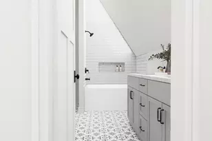 1886 Henrietta St, Birmingham, MI 48009 - Photo 29