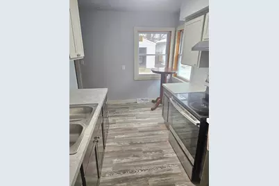 2000 William Street, Lansing, MI 48915 - Photo 3