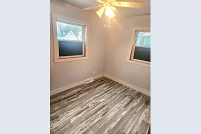 2000 William Street, Lansing, MI 48915 - Photo 9