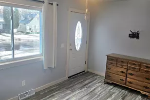 2000 William St, Lansing, MI 48915 - Photo 7