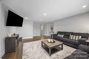 2412 Lake Dr SE, Grand Rapids, MI 49506 - Photo 21