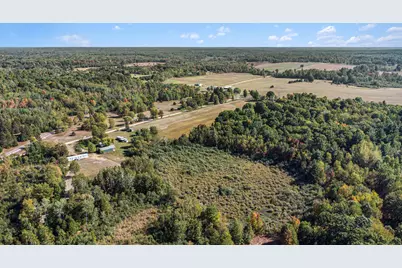 1215 Bear Avenue, Harrison, MI 48625 - Photo 7