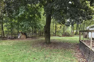 1060 Carmen Dr, Weidman, MI 48893 - Photo 15