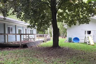 1060 Carmen Dr, Weidman, MI 48893 - Photo 21