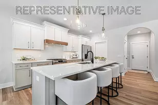 3406 Ravinewood Ct, Jenison, MI 49428 - Photo 7