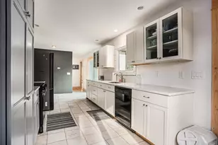 22485 Clear Lake Rd N, Battle Creek, MI 49014 - Photo 5