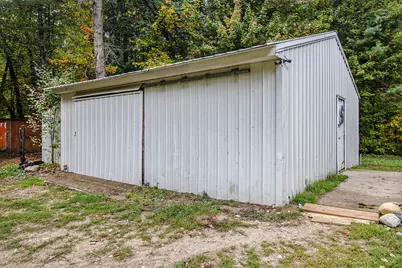 8833 Paw Paw Trail, Howard City, MI 49329 - Photo 17