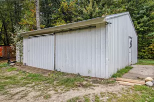 8833 Paw Paw Trail, Howard City, MI 49329 - Photo 17