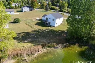 10525 Edgerton Ave NE, Rockford, MI 49341 - Photo 41