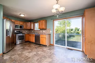 10525 Edgerton Ave NE, Rockford, MI 49341 - Photo 15