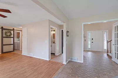 48995 Hickory Lane, Mattawan, MI 49071 - Photo 9