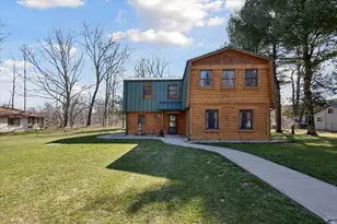 7952 S Main St, Newaygo, MI 49337 - Photo 11