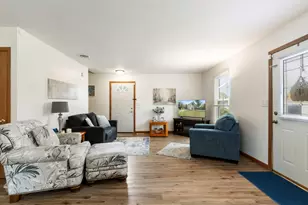 12241 Grandview Dr, Jerome, MI 49249 - Photo 9