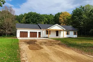 1625 Secluded Acres Dr, Hastings, MI 49058 - Photo 15